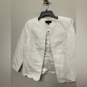 Talbots white jacquard blazer. 6p. NWT
